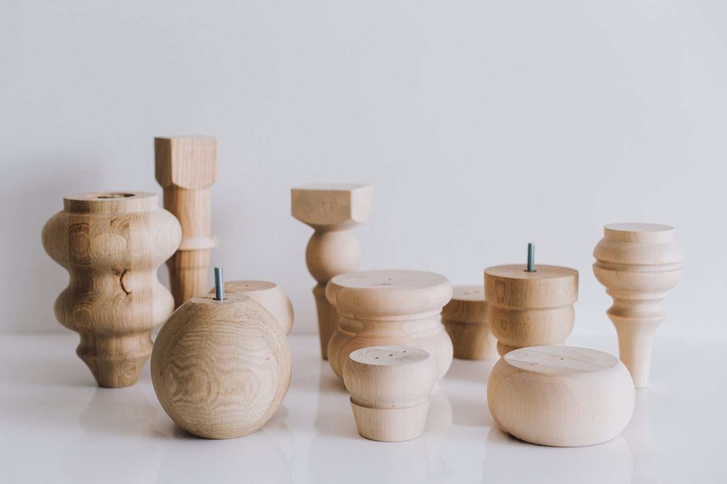 Round Turned Wooden Furniture Foot with Sphere Detail – Compact Design, H80 mm