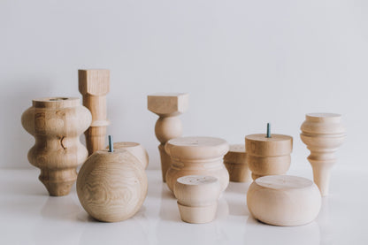 Round Turned Wooden Furniture Leg with Ball Detail – Lathe-Turned Design, H180 mm
