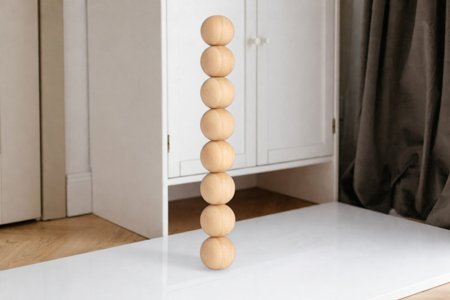 Turned Wooden Table Leg – Eight Sphere Design, 656 mm