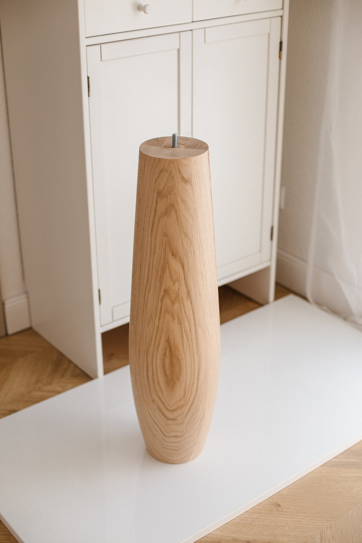 Oval Wooden Table Leg – Lathe-Turned Furniture Support, H736 mm