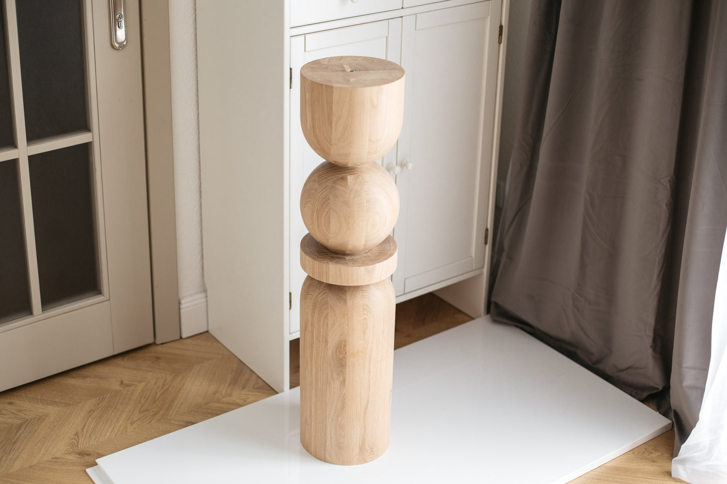 Wooden Table & Bar Leg with Center Sphere Detail – Lathe-Turned Design, H860 mm