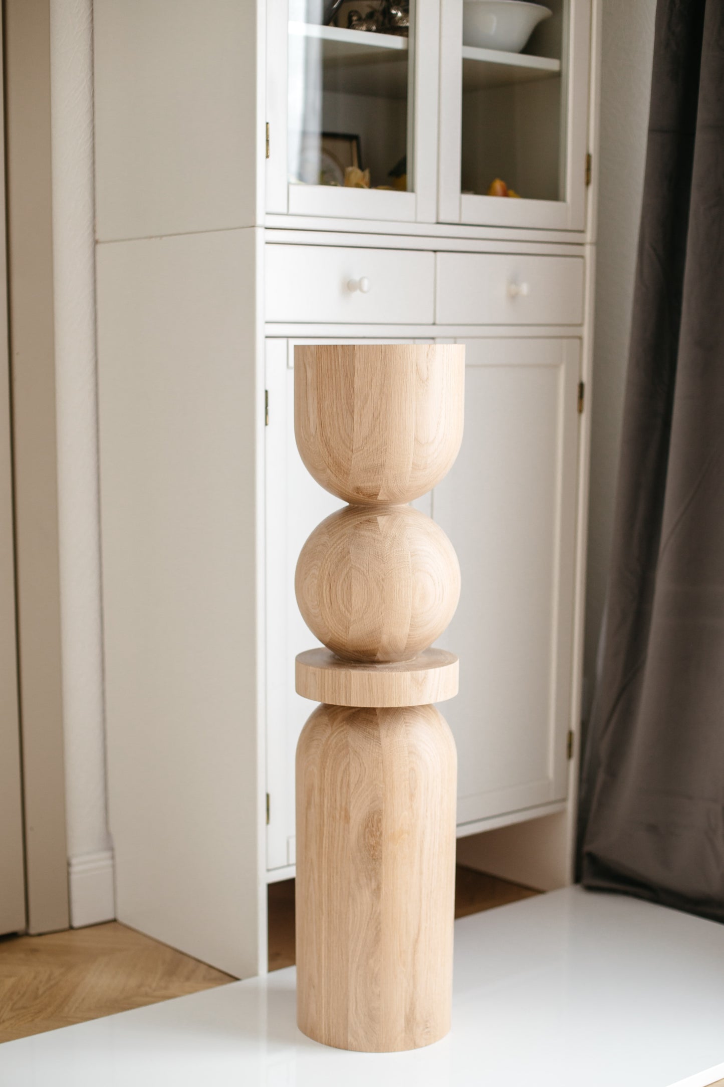 Wooden Table & Bar Leg with Center Sphere Detail – Lathe-Turned Design, H860 mm