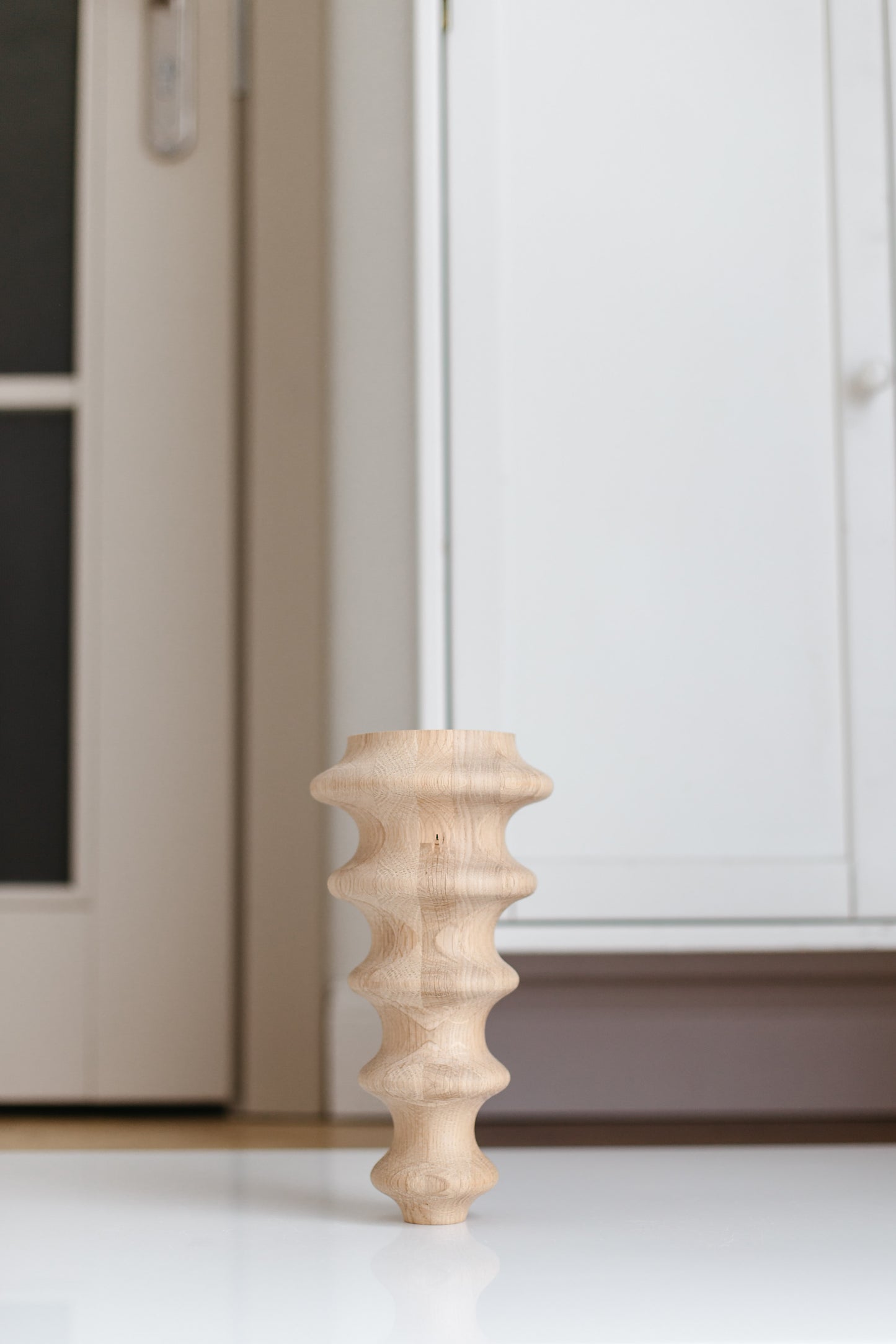 Wooden Furniture Legs – Classic Design, Handmade, H250 mm