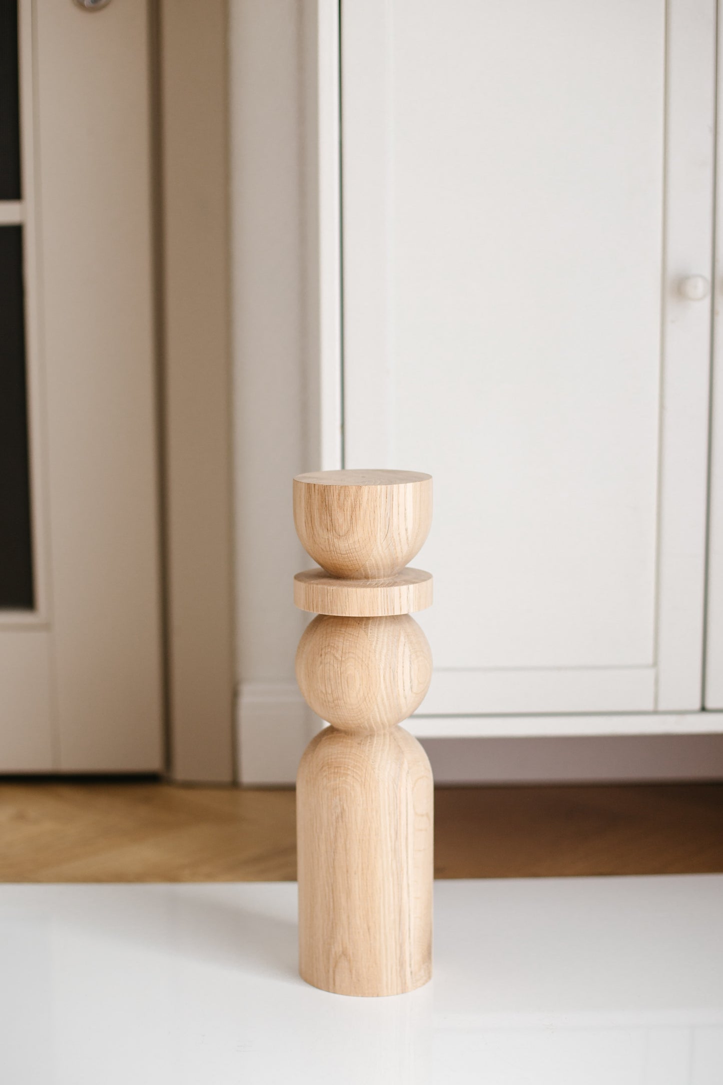 Natural Wooden Coffee Table Leg with Sphere Detail – Handmade Design, H380 mm