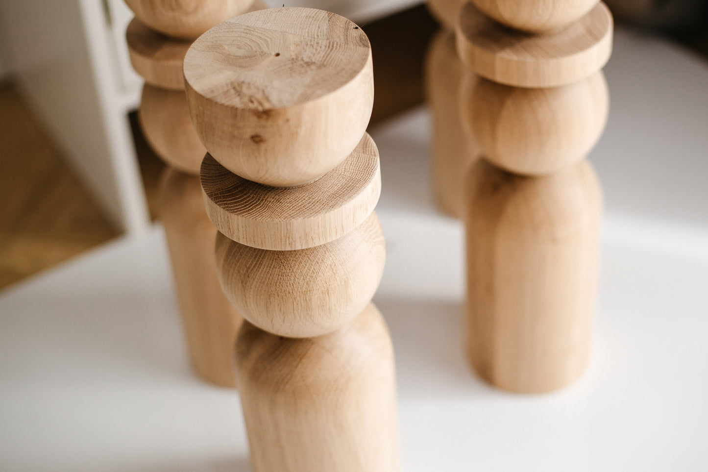 Natural Wooden Coffee Table Leg with Sphere Detail – Handmade Design, H380 mm