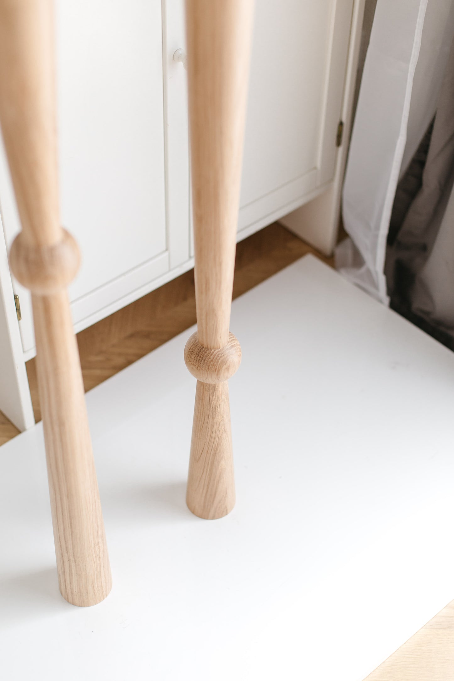 Wooden Table & Bar Leg with Center Sphere – Solid Oak, Handmade, Set of 2, H870 mm