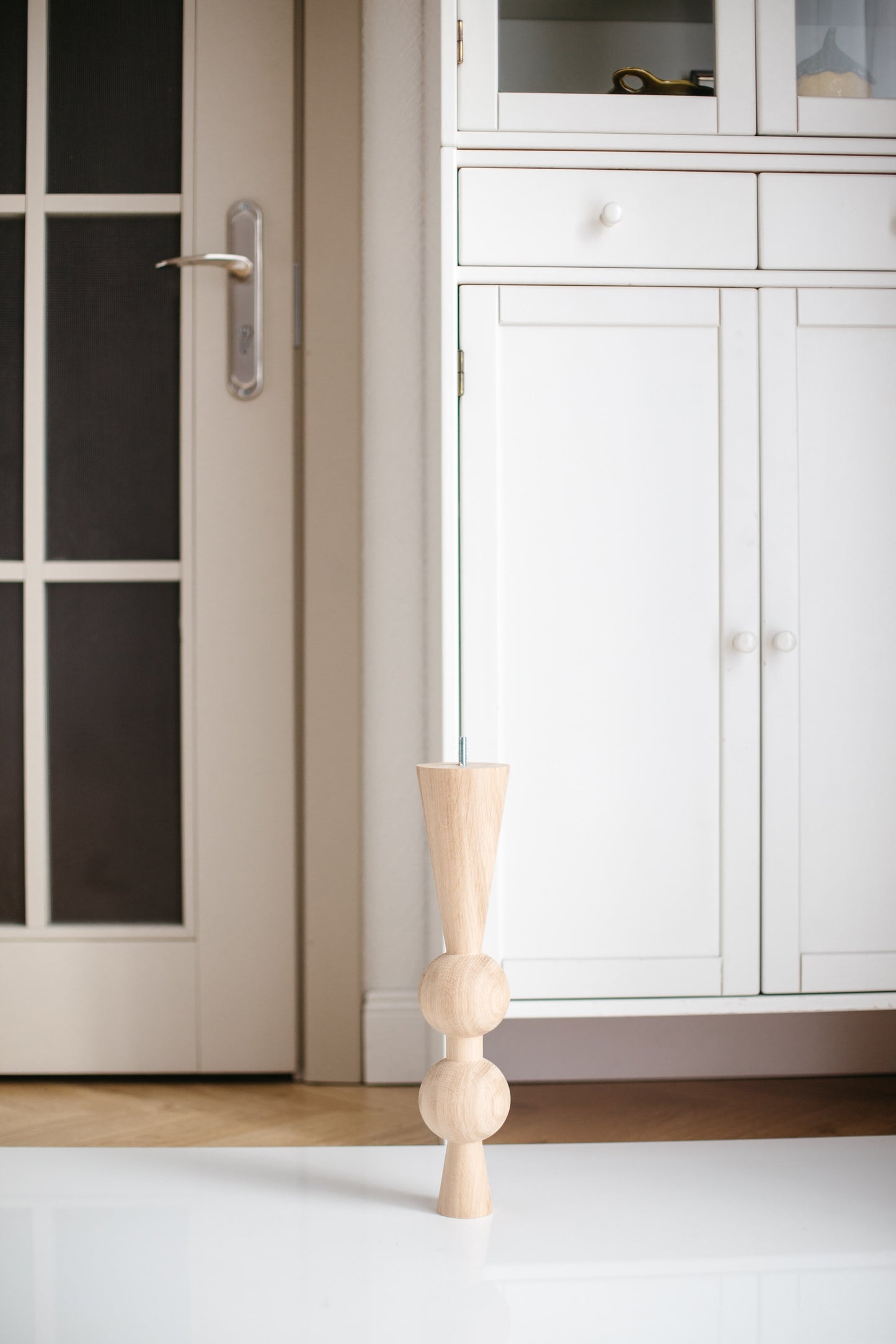 Natural Wooden Coffee Table Leg with Dual Top Spheres – Handmade Design, H400 mm