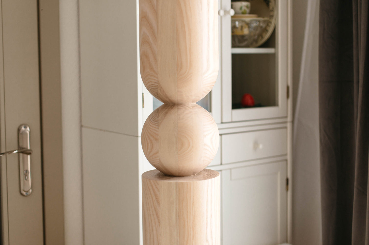 Wooden Table & Kitchen Island Leg with Center Sphere – Handmade Design, H902 mm
