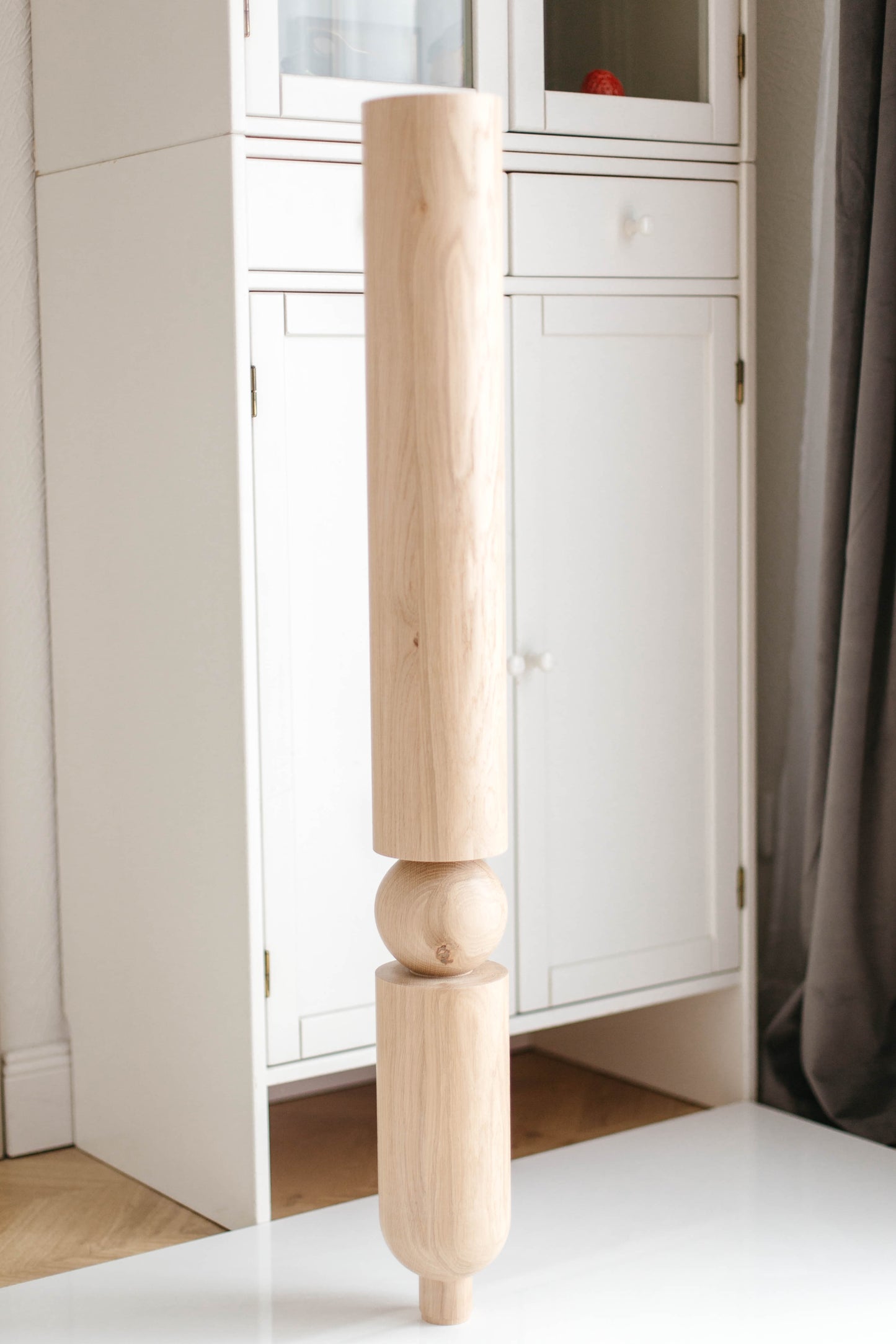 Turned Wooden Table Leg – Rounded Sphere, 1000 mm