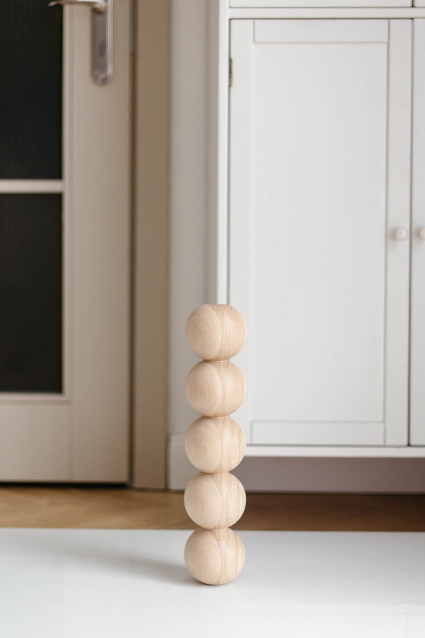 Wooden Table Leg – Five Sphere Turned Design, 409 mm