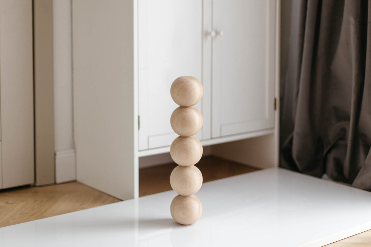 Wooden Table Leg – Five Sphere Turned Design, 409 mm