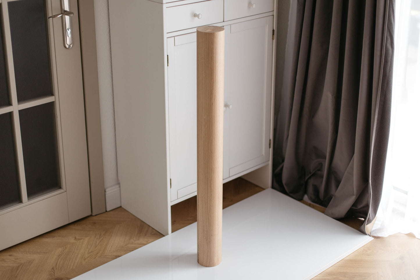 Round Wooden Furniture Leg – Smooth Straight Table & Bar Support, H900 mm