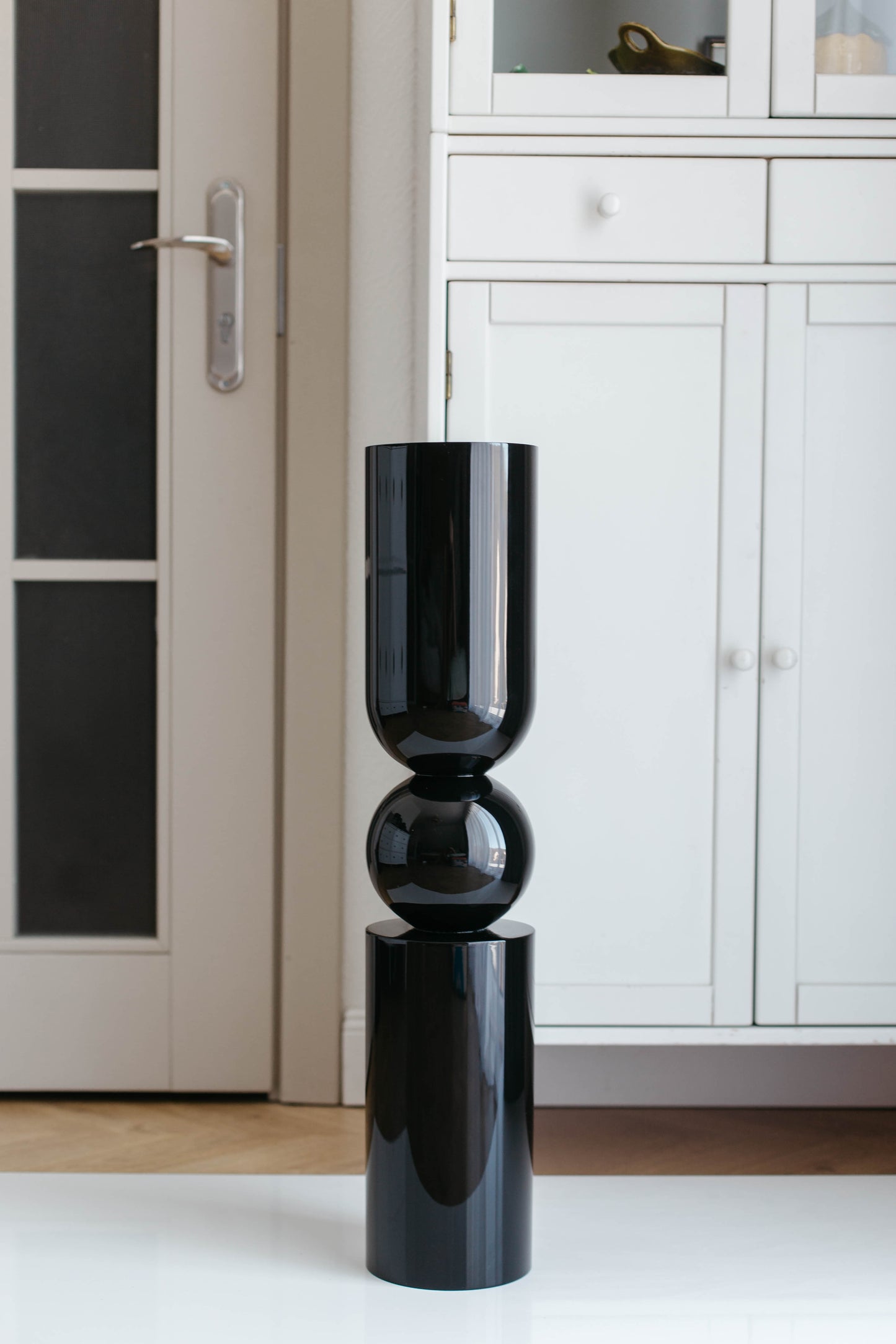 Black Gloss Birch Wood Furniture Leg for Kitchen Island – RAL9005, H690 mm