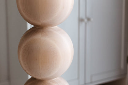 Wooden Furniture Leg with Four Sphere Details – Lathe-Turned Design, H770 mm