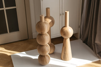 Wooden Furniture Leg with Four Sphere Details – Lathe-Turned Design, H710 mm